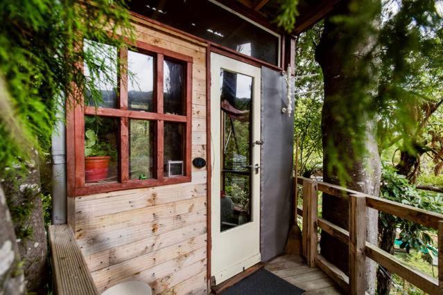 The Treehut At The Rabbithole, Upper Hutt Hotel Akatarawa Exterior foto